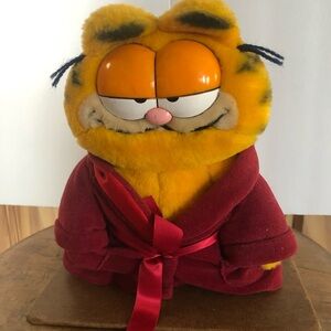 Garfield Vintage 9”Plush Dakin “Big Daddy” in Red Bathrobe